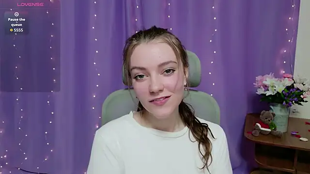 Lana  Cute  online show from 24, 4, 2026