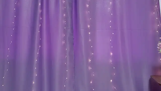 Snapshot of Lana__Cute_ chatting on 20, 5, 2026 Lana Cute online show from 20, 5, 2026