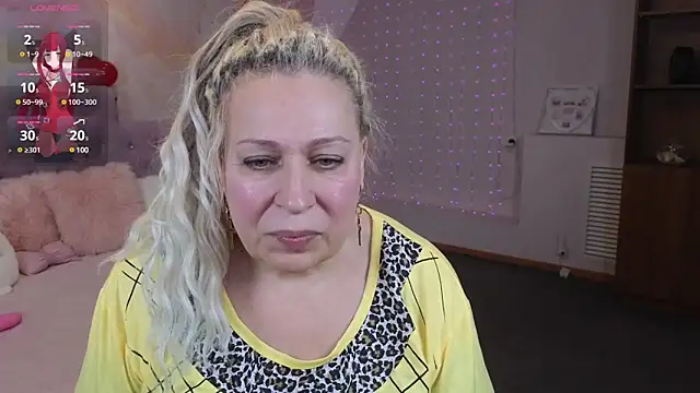 Penelope Pinky online show from 11, 2, 2025