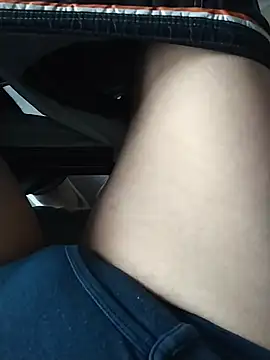 Snapshot of Dannydy2015 chatting on 17, 12, 2025 Dannydy2015 online show from 17, 12, 2025