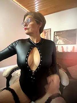 Adeellee  online show from 9, 9, 2025