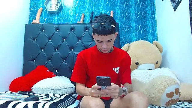 exotic hot couple online show from 7, 3, 2025