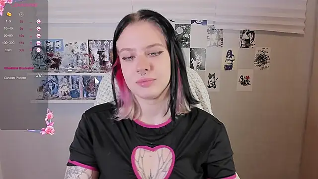 Snapshot of tender_kiitty chatting on 22, 11, 2025 tender kiitty online show from 22, 11, 2025