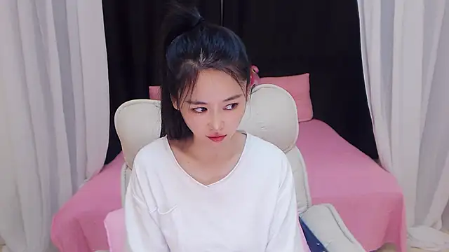 CN-Babycat online show from 12, 11, 2025