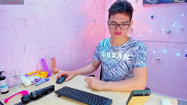 JACK BLOSSOM  online show from 19, 12, 2024