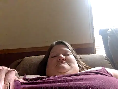 chrissybear84 online show from 18, 2, 2026