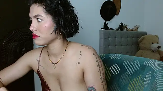 Sexy Lia  online show from 27, 4, 2026