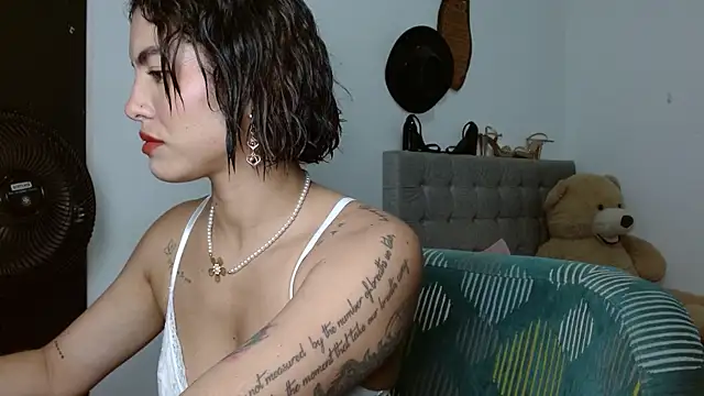 Sexy Lia  online show from 10, 6, 2026