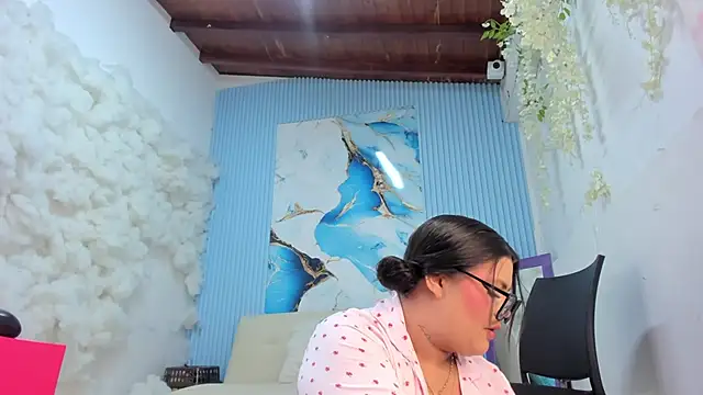 Snapshot of Danniela18_ chatting on 3, 6, 2026 Danniela18 online show from 3, 6, 2026