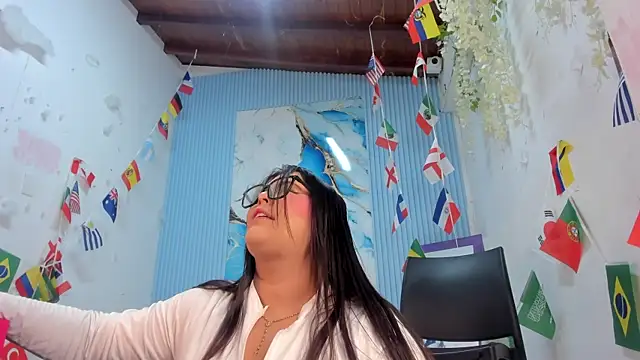 Snapshot of Danniela18_ chatting on 1, 8, 2026 Danniela18 online show from 1, 8, 2026