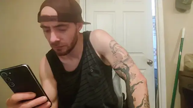Snapshot of Huntzg23 chatting on 23, 5, 2026 Huntzg23 online show from 23, 5, 2026