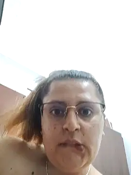 Miss balloonsmila online show from 9, 1, 2025