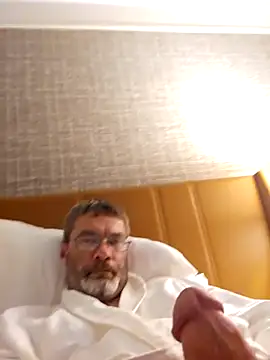 tileguyyy online show from 2, 10, 2025