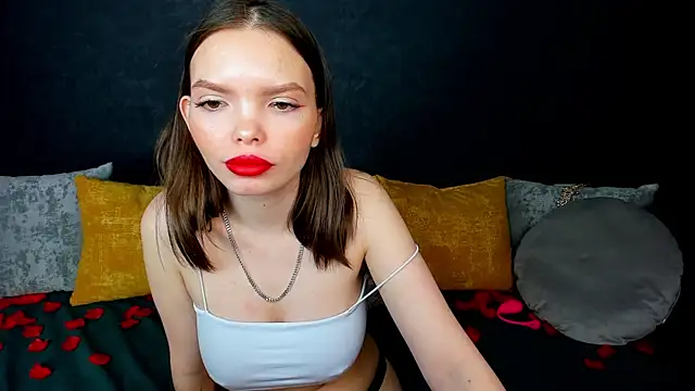 Snapshot of Curvy_Dynamite_ chatting on 15, 2, 2025 Curvy Dynamite online show from 15, 2, 2025