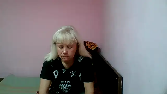 sakura blonde online show from 18, 2, 2025