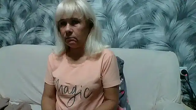 sakura blonde online show from 30, 9, 2025