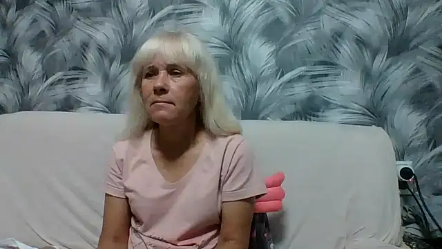 sakura blonde online show from 2, 10, 2025