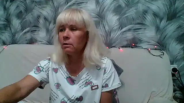 sakura blonde online show from 3, 10, 2025