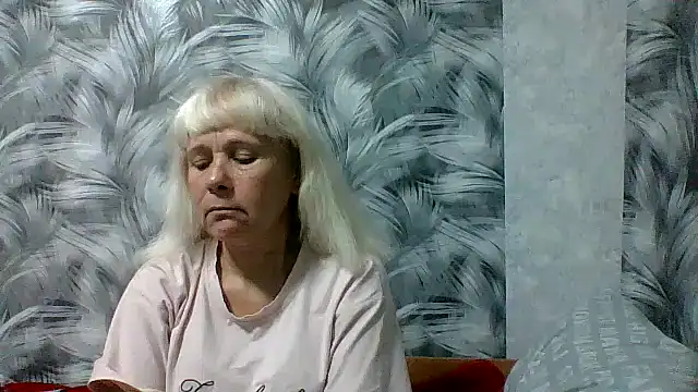 sakura blonde online show from 5, 10, 2025