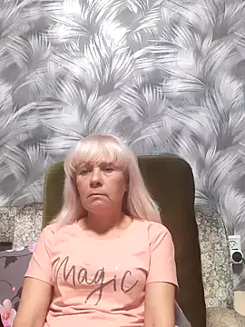 sakura blonde online show from 20, 11, 2025