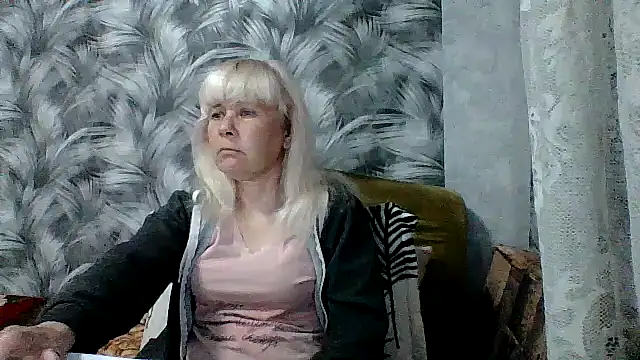 sakura blonde online show from 24, 4, 2026