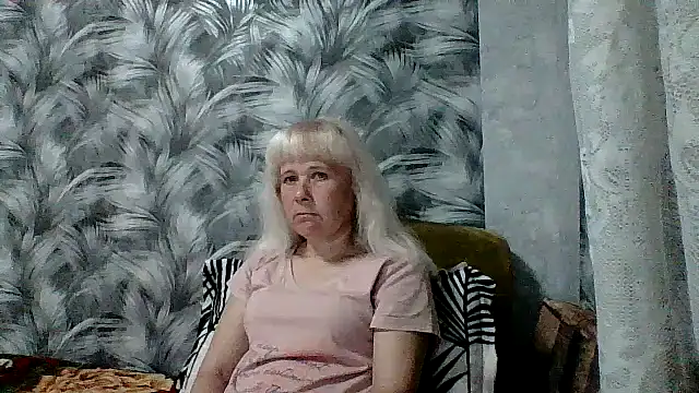 sakura blonde online show from 24, 4, 2026