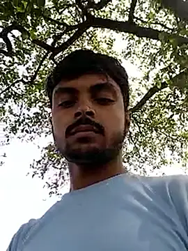 Snapshot of Suraj223kumar chatting on 16, 3, 2026 Suraj223kumar online show from 16, 3, 2026