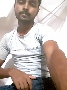 Snapshot of Suraj223kumar chatting on 19, 5, 2026 Suraj223kumar online show from 19, 5, 2026