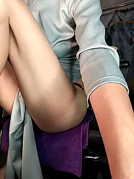 Snapshot of Lucy_limon chatting on 18, 12, 2025 Lucy limon online show from 18, 12, 2025