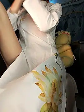 Snapshot of Lucy_limon chatting on 7, 1, 2026 Lucy limon online show from 7, 1, 2026