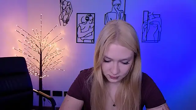 playful sophie online show from 20, 7, 2026