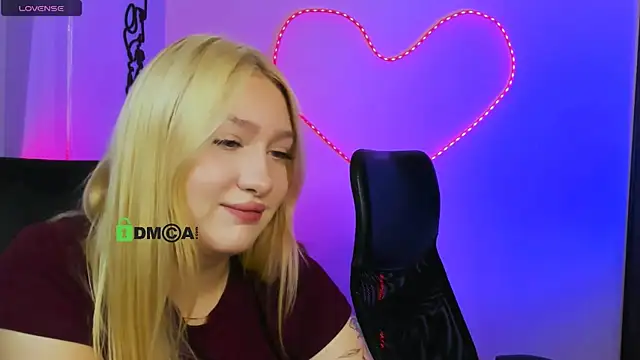 playful sophie online show from 28, 7, 2026