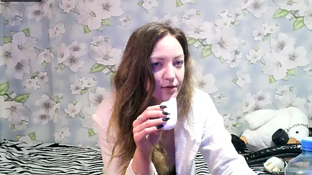 Snapshot of KattyLuuu chatting on 9, 2, 2025 KattyLuuu online show from 9, 2, 2025