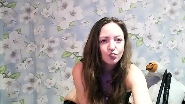 Snapshot of KattyLuuu chatting on 9, 2, 2025 KattyLuuu online show from 9, 2, 2025