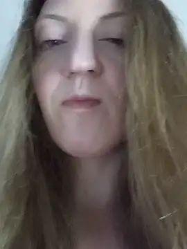 Snapshot of KattyLuuu chatting on 17, 6, 2026 KattyLuuu online show from 17, 6, 2026