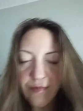 Snapshot of KattyLuuu chatting on 19, 7, 2026 KattyLuuu online show from 19, 7, 2026