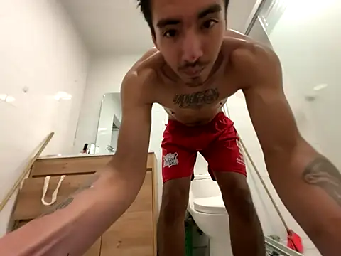 GIOOOO568 online show from 15, 10, 2025