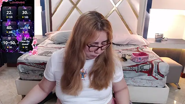 chloe prg online show from 25, 7, 2026