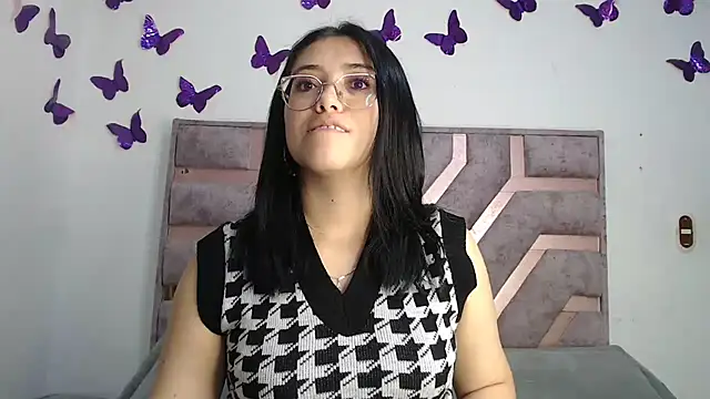 Snapshot of Anny_Fox- chatting on 29, 7, 2026 Anny Fox- online show from 29, 7, 2026