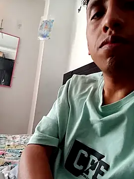 Snapshot of Alex-col chatting on 18, 12, 2024 Alex-col online show from 18, 12, 2024