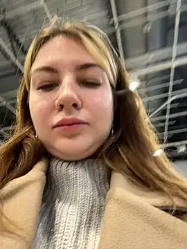 Snapshot of MayaMystic chatting on 23, 12, 2024 MayaMystic online show from 23, 12, 2024