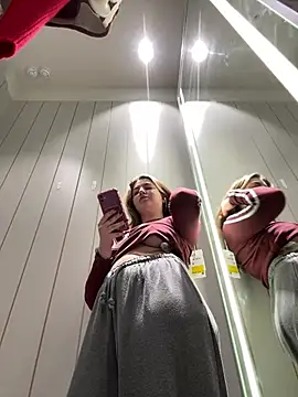 Snapshot of MayaMystic chatting on 11, 1, 2025 MayaMystic online show from 11, 1, 2025