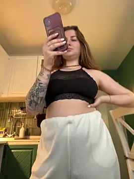 Snapshot of MayaMystic chatting on 31, 10, 2025 MayaMystic online show from 31, 10, 2025