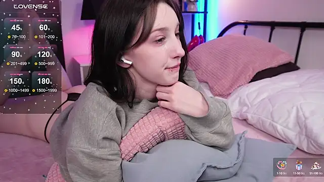 Lissa Meow  online show from 3, 3, 2025