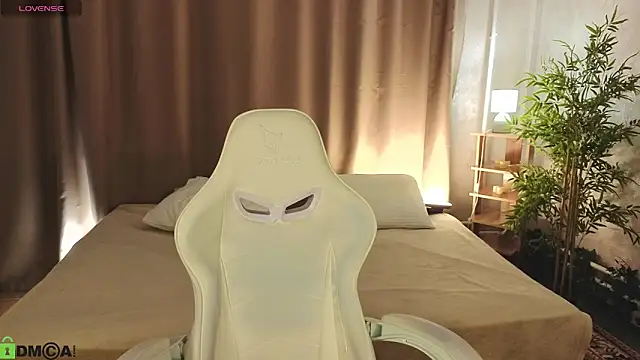 Cheryl  Brown online show from 25, 4, 2026