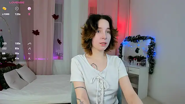 Snapshot of lilithlunna chatting on 2, 1, 2025 lilithlunna online show from 2, 1, 2025