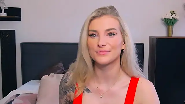 Lia Benini online show from 23, 3, 2026