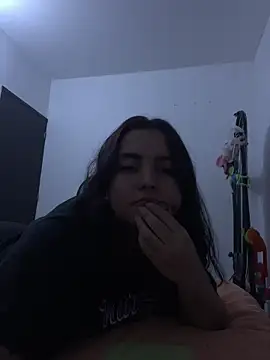 Snapshot of Ema_kraus chatting on 3, 3, 2026 Ema kraus online show from 3, 3, 2026