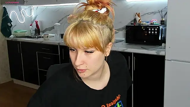 Sweet white chocolate online show from 4, 3, 2026