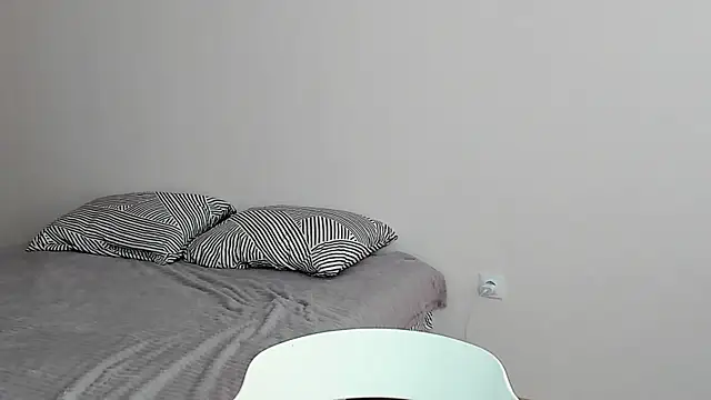 Sweet white chocolate online show from 24, 4, 2026